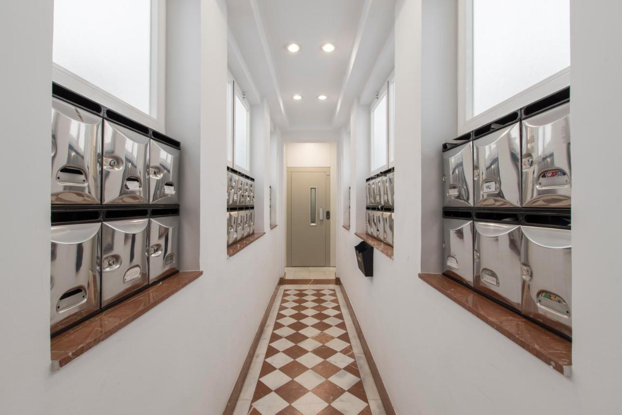 شقة Fee4Me. Elegant Flat A Few Minutes From Atocha. مدريد المظهر الخارجي الصورة